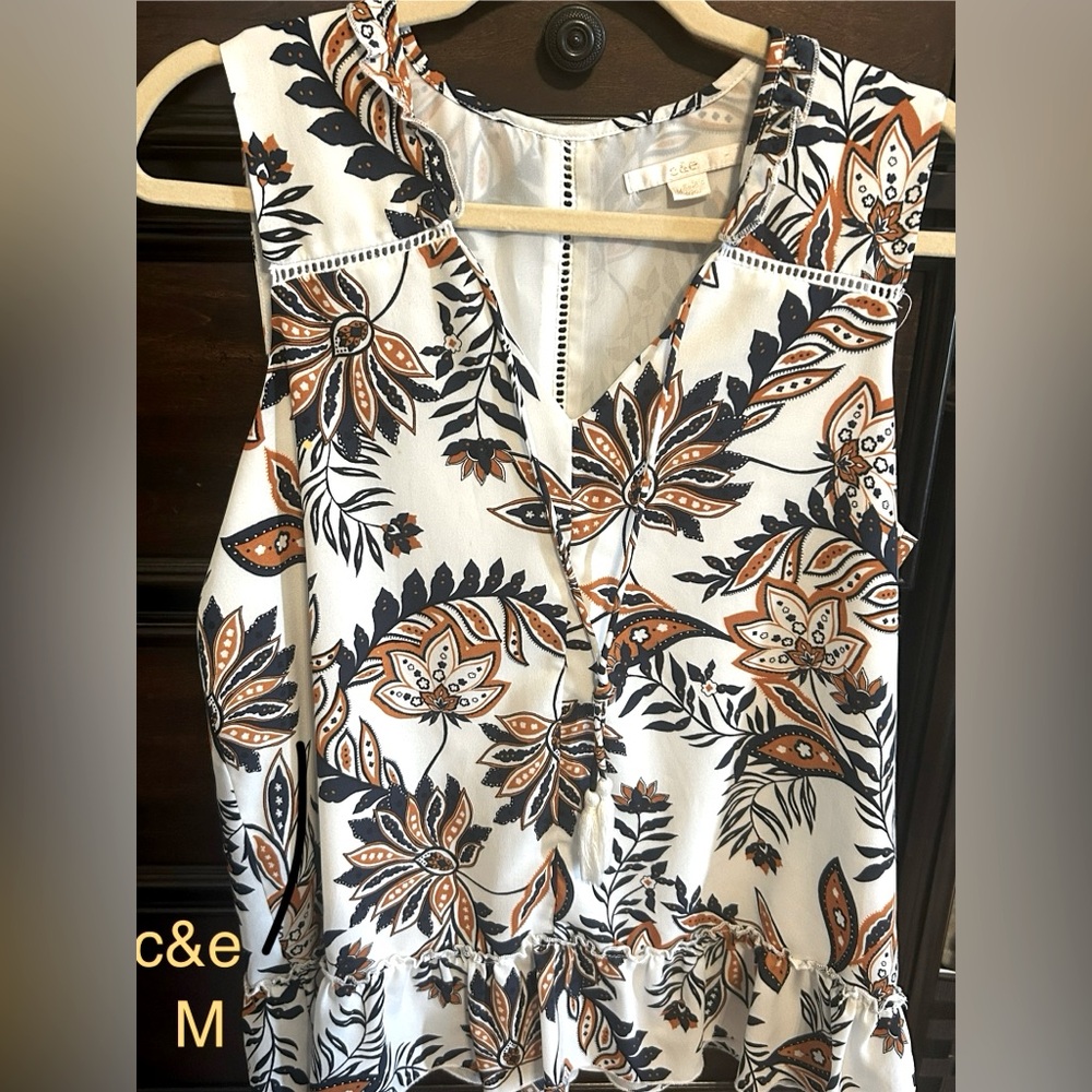 Sleeveless blouse